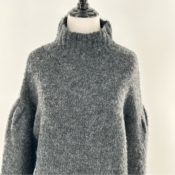Express womens sweater size XS grey oversized turtleneck - Picture 3 of 11